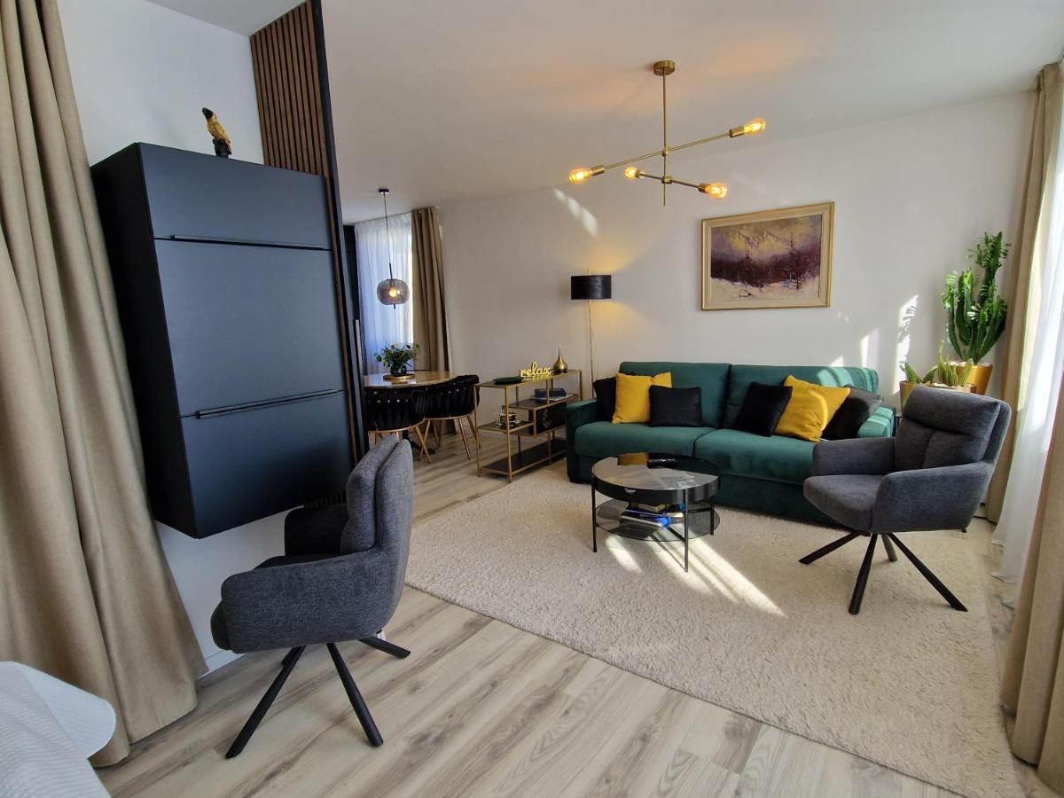 7Thheaven Centre Suite Free Parking In The Building Pozsony Kültér fotó